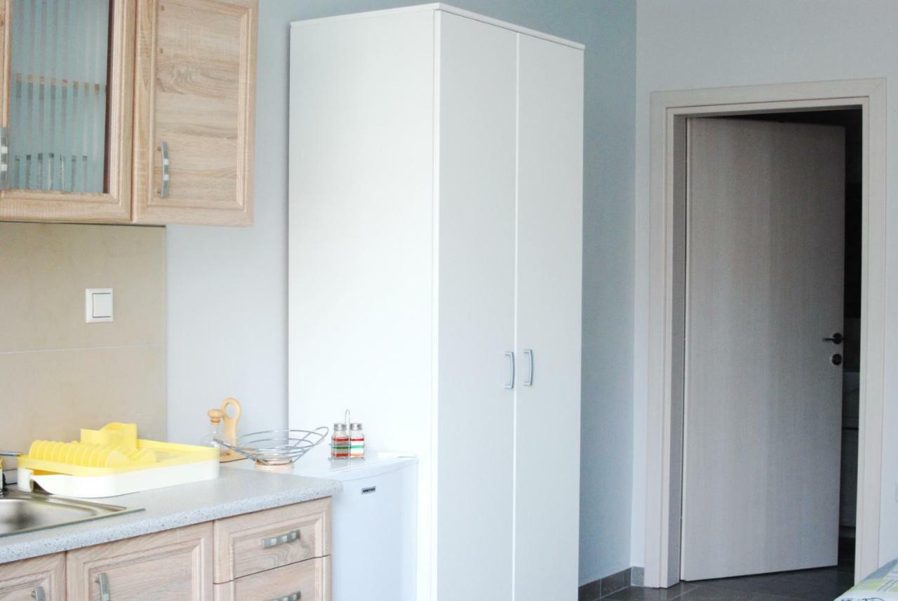 Soula'S Sunshine Green Apartment Nea Karvali Eksteriør billede